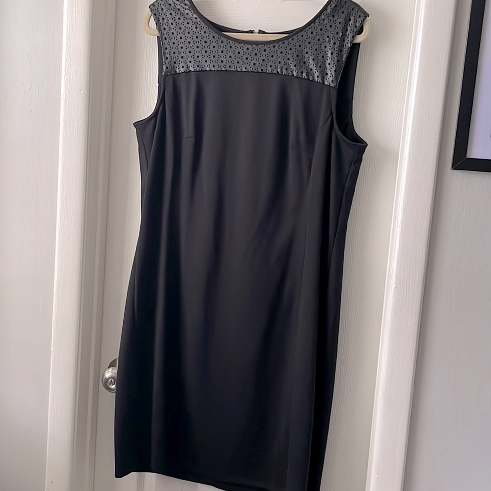 Avenue plus size black ponte knit bodycon faux leather sleeveless dress 14/16
